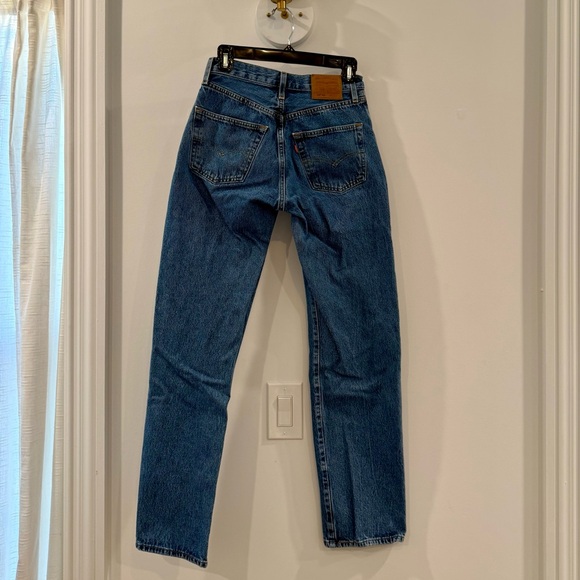 LEVI’S - Picture 1 of 2